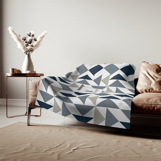 Cozy Geometric Sweatshirt Blanket, Perfect for Snuggling, Home Decor, Gift for Her, Warm Throw Blanket, Living Room Essentials