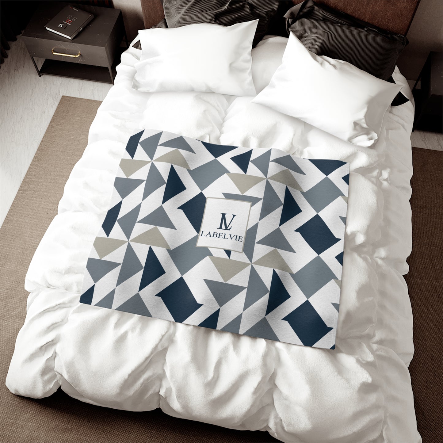 Cozy Geometric Sweatshirt Blanket, Perfect for Snuggling, Home Decor, Gift for Her, Warm Throw Blanket, Living Room Essentials