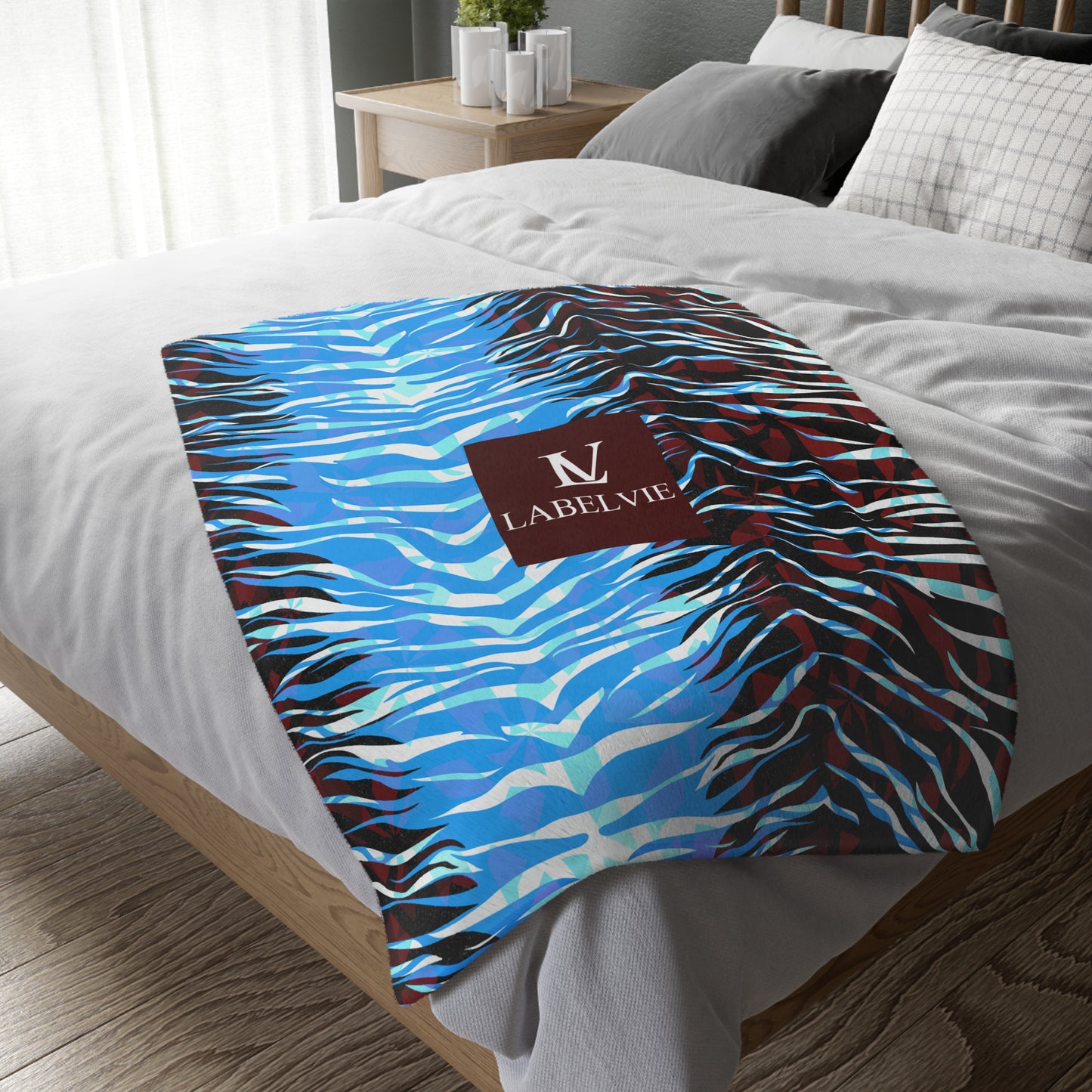 Stylish Velveteen Blanket, Cozy Decorative Throw, Animal Print Luxury Blanket, Perfect Gift for Home Decor, Unique Furnishing
