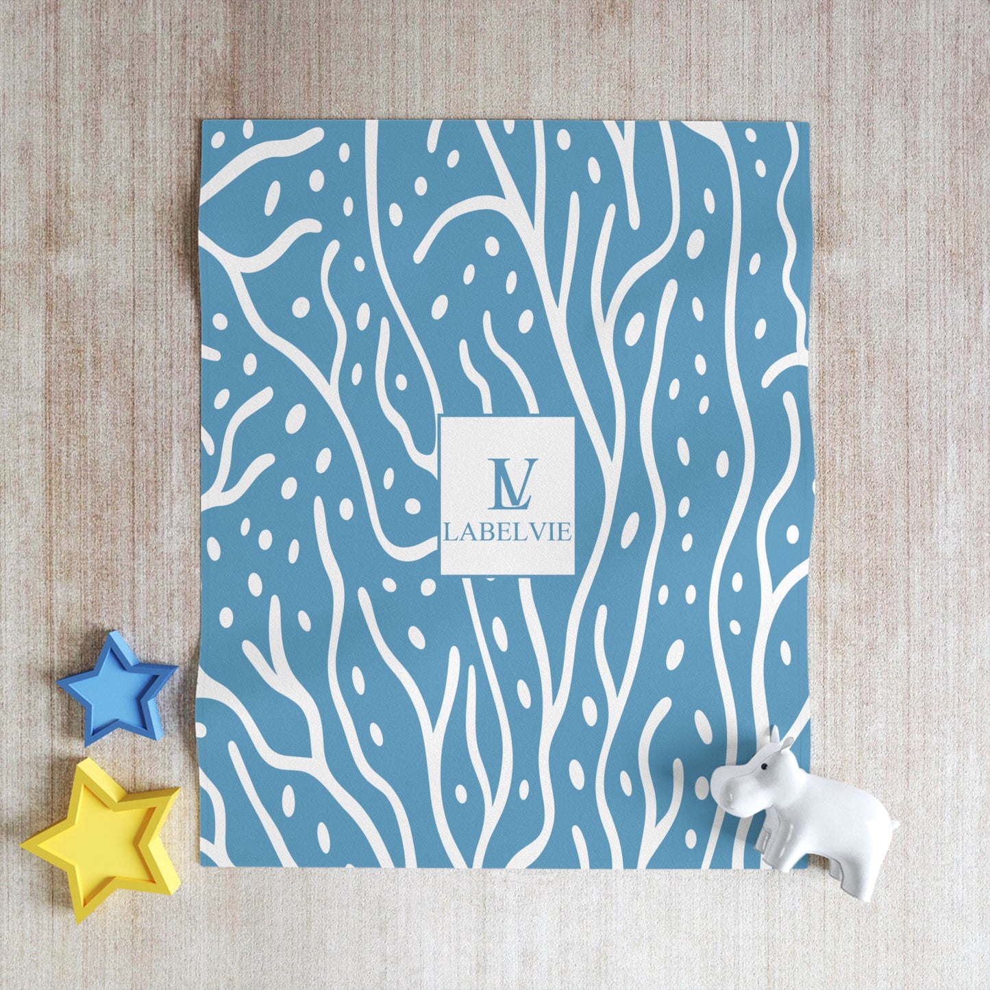 Cozy Coral Throw Blanket - Soft Home Decor, Perfect for Gift Giving, Living Room, Beach House, or Wedding